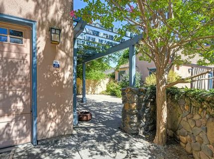 551 Southgate Rd, Sacramento, CA 95815 Photo