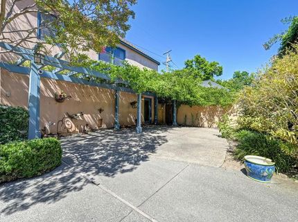551 Southgate Rd, Sacramento, CA 95815 Photo