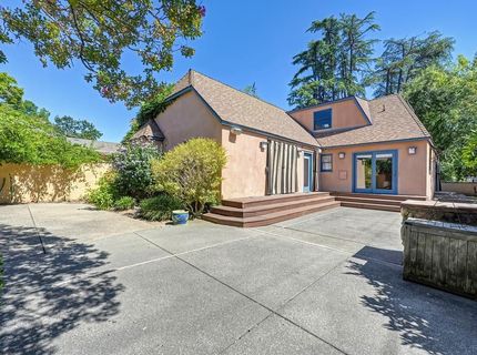 551 Southgate Rd, Sacramento, CA 95815 Photo