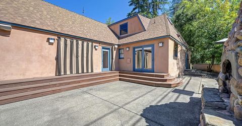 551 Southgate Rd, Sacramento, CA 95815 Photo