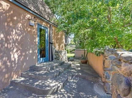551 Southgate Rd, Sacramento, CA 95815 Photo