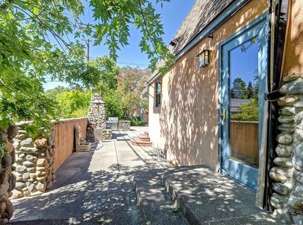 551 Southgate Rd, Sacramento, CA 95815 Photo