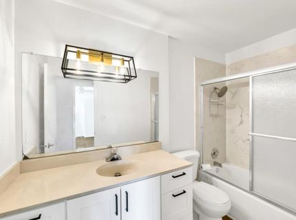 4848 El Cemonte Ave #5, Unit 5, Davis, CA 95618 Photo