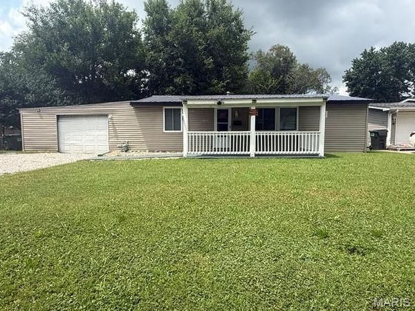 2133 Robert Avenue , Granite City, IL 62040