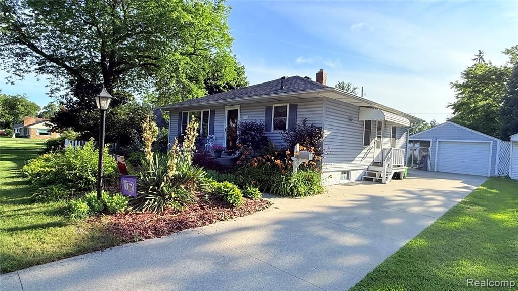 3431 Stone Street, Port Huron, MI 48060 Main Photo