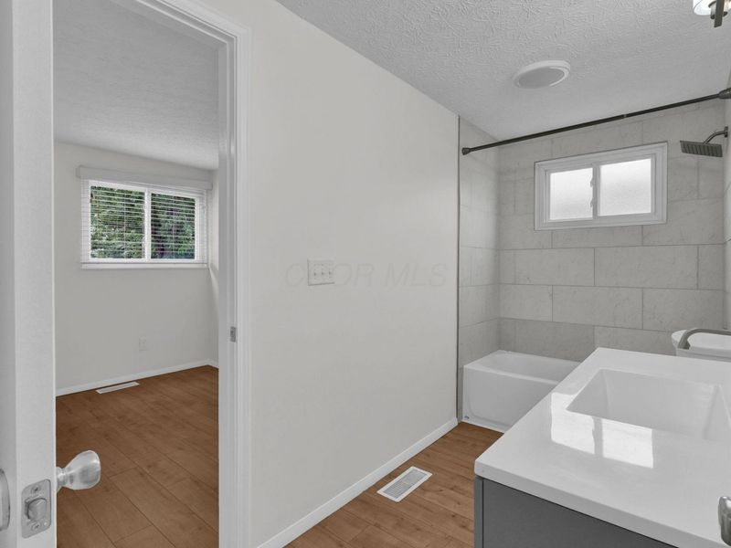 1435 E Mithoff Street, Columbus, OH 43206 Photo 21