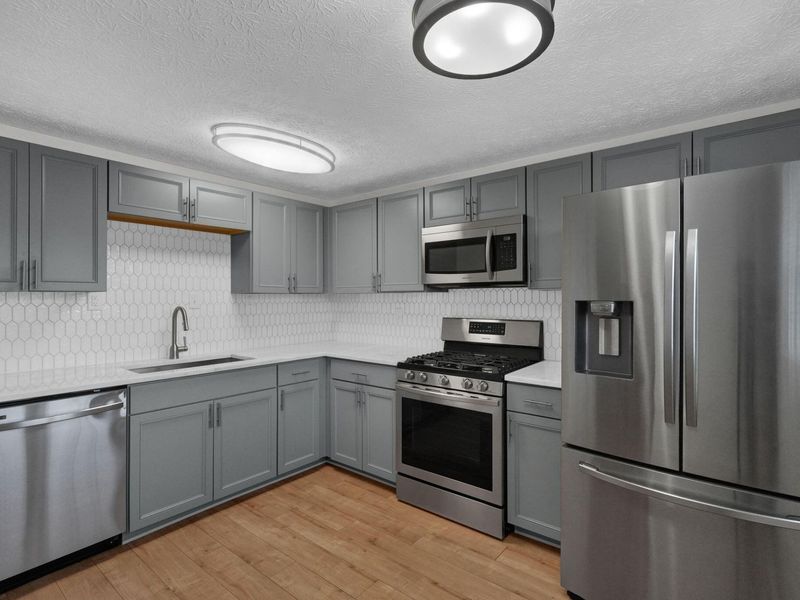 1435 E Mithoff Street, Columbus, OH 43206 Photo 8