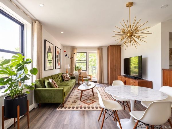 87-10 51 Avenue, Unit 4R, Elmhurst, NY 11373