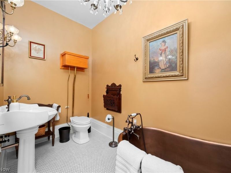 403 E Adams Street, Sandusky, OH 44870 Photo 16