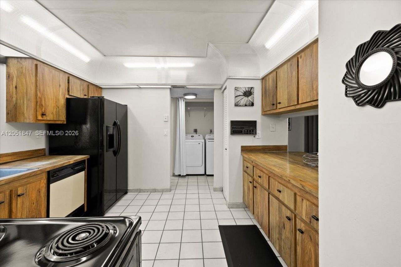 19996 NE 5th Ct, Unit 4C, Miami, FL 33179 Photo