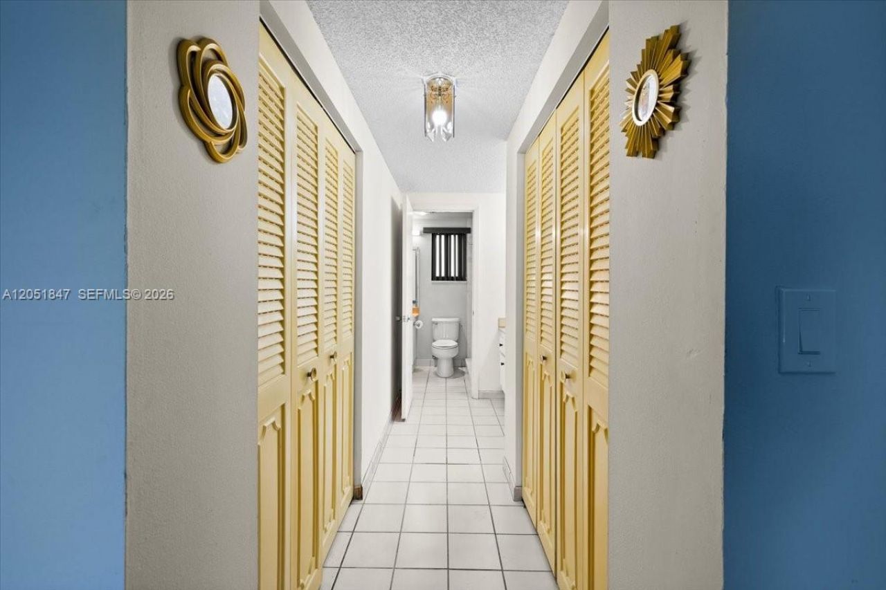19996 NE 5th Ct, Unit 4C, Miami, FL 33179 Photo