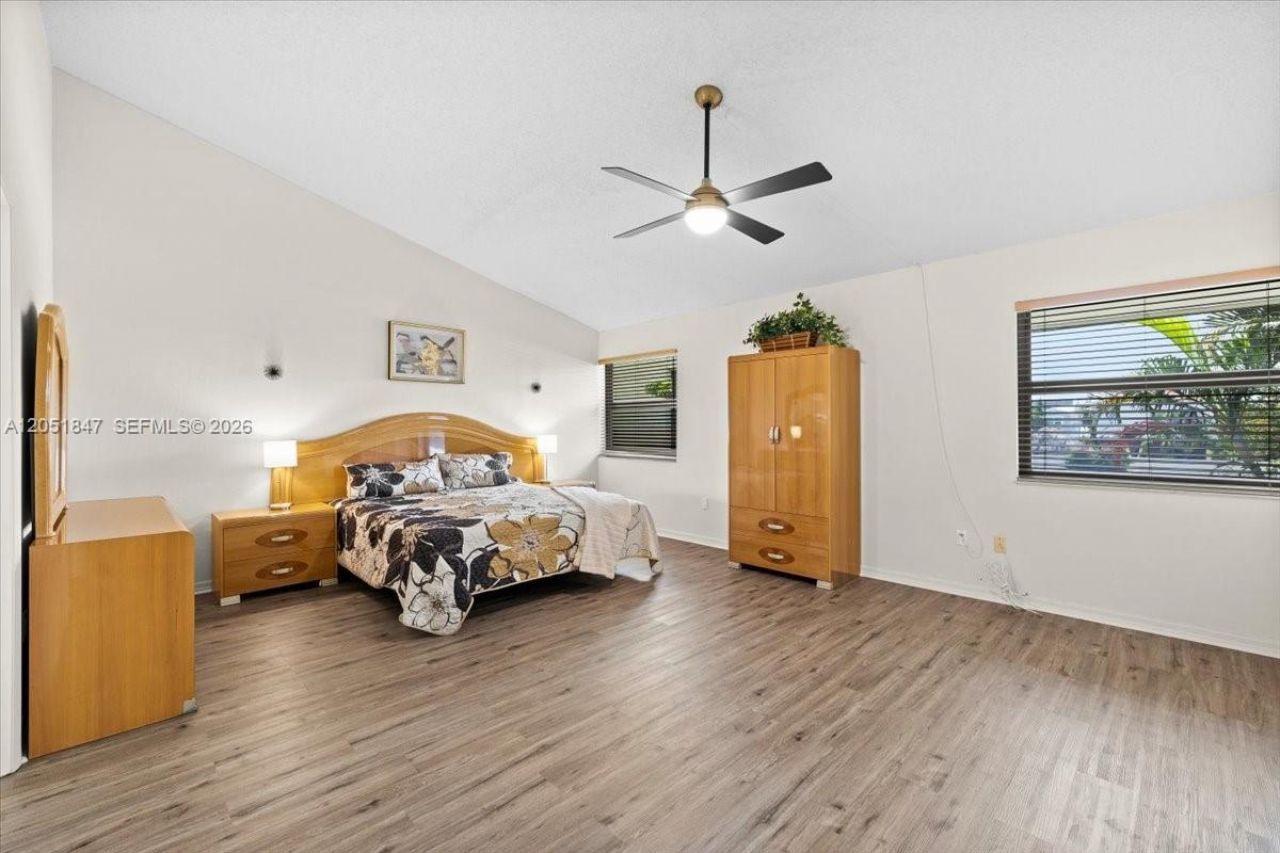 19996 NE 5th Ct, Unit 4C, Miami, FL 33179 Photo