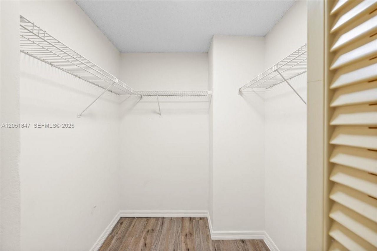 19996 NE 5th Ct, Unit 4C, Miami, FL 33179 Photo