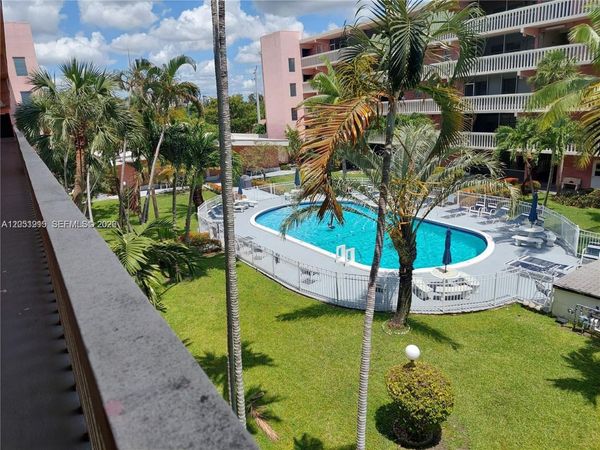 180 12 , Unit 15c, Hallandale Beach, FL 33009