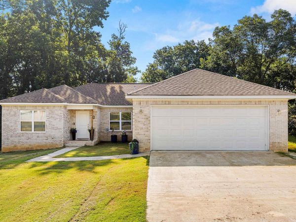 30 Ledrick Circle, Mayflower, AR 72106