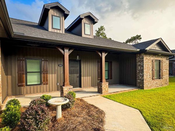 5003 Timber Ridge Dr, Pace, FL 32571