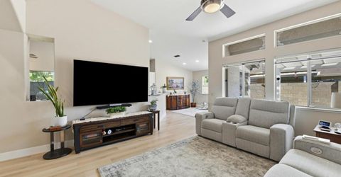 7112 Sunpace Ln, Sacramento, CA 95828 Photo