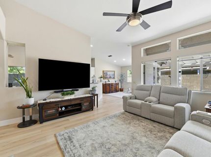 7112 Sunpace Ln, Sacramento, CA 95828 Photo