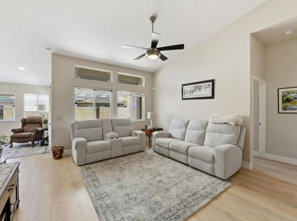 7112 Sunpace Ln, Sacramento, CA 95828 Photo