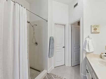7112 Sunpace Ln, Sacramento, CA 95828 Photo