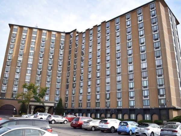 1 Renaissance Place , Unit 207, Palatine, IL 60067