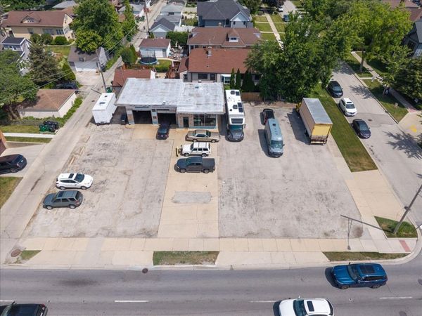 1030 W Touhy Avenue , Park Ridge, IL 60068