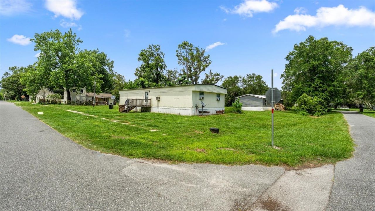 5383 Orange Street , Hampton, FL 32044 Photo
