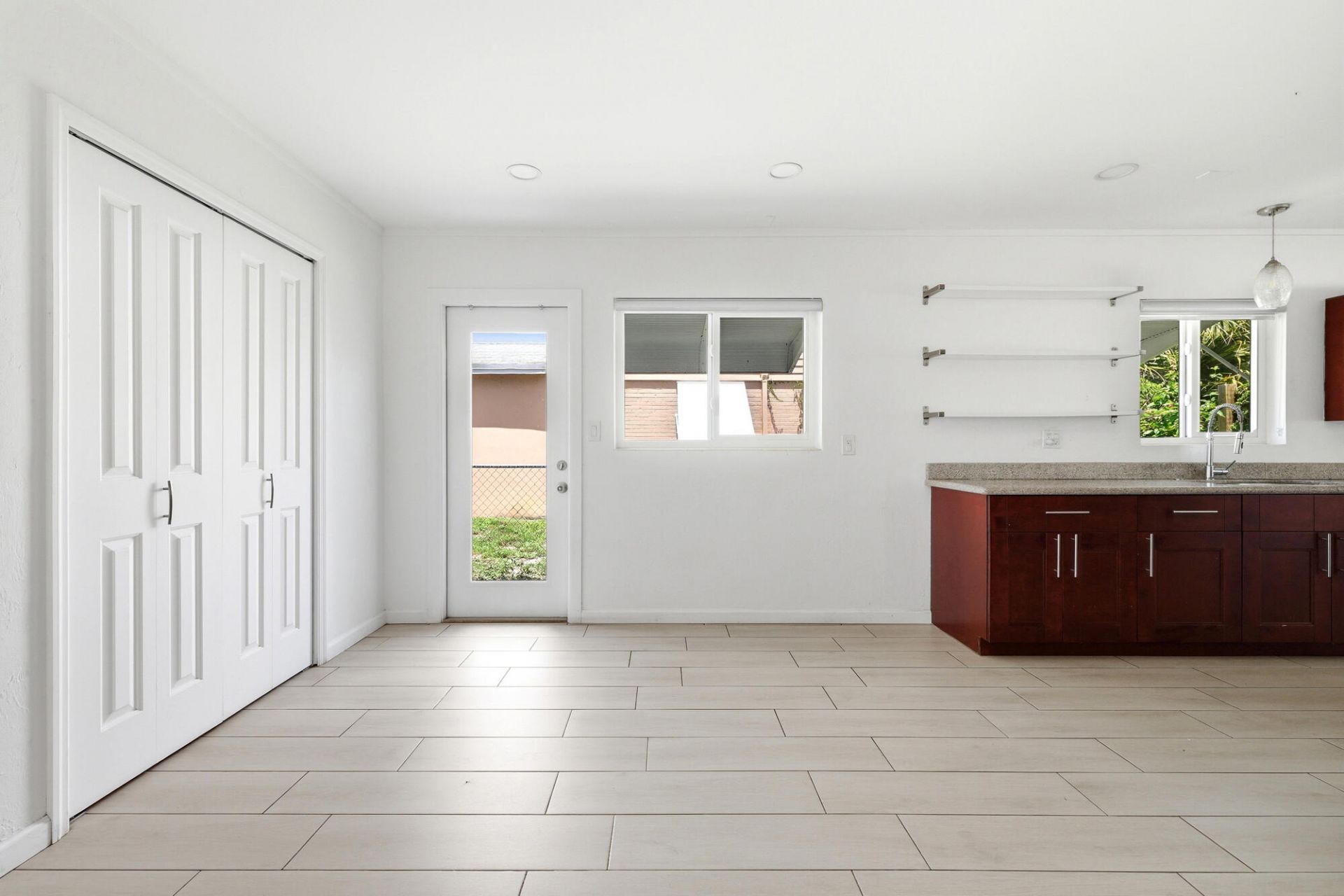 1225 15th Avenue N, Lake Worth Beach, FL 33460 Photo