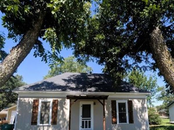 205 N Avenue O, Olney, TX 76374