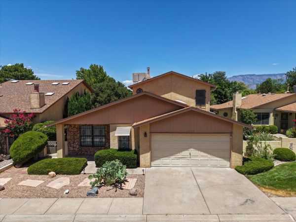 10717 Towne Park Drive NE, Albuquerque, NM 87123