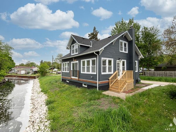 26415 W Beach Street , Antioch, IL 60002