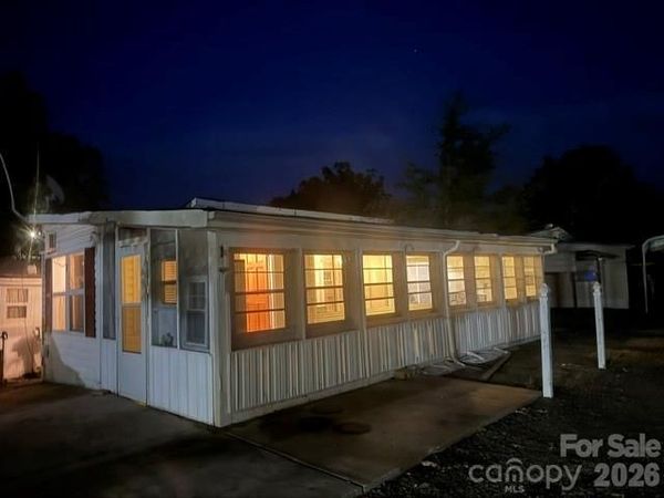 102 Dogwood Road , Mount Gilead, NC 27306