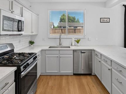 8208 Anchor Point Drive, Reno, NV 89506 Photo