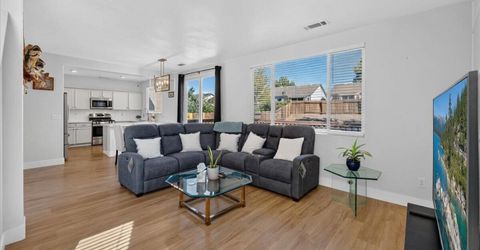 8208 Anchor Point Drive, Reno, NV 89506 Photo