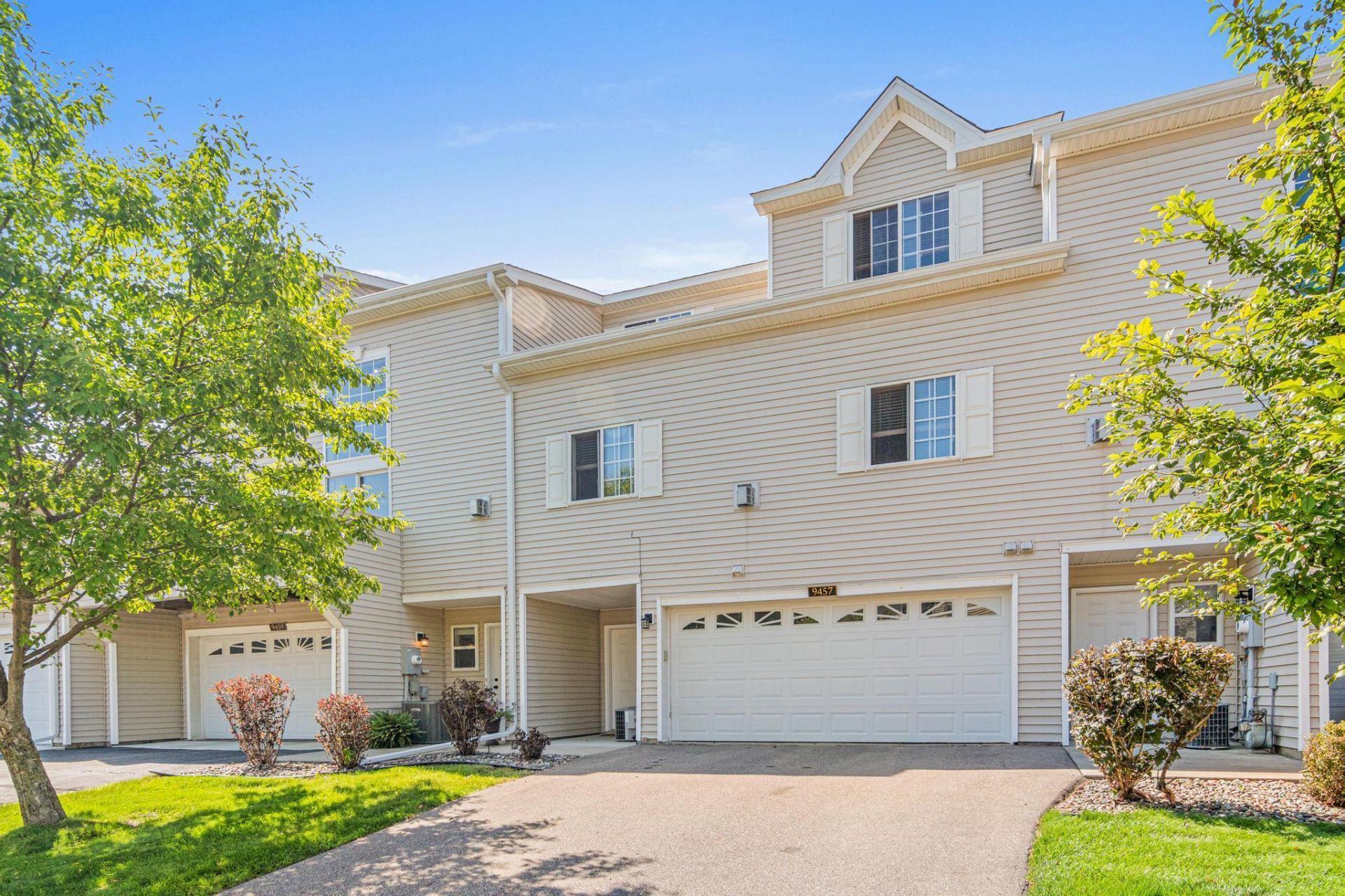 9457 Marshall Road , Eden Prairie, MN 55347
