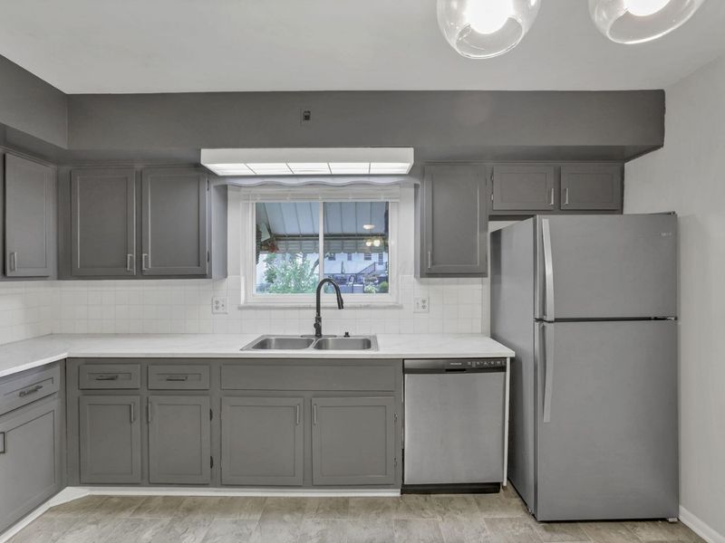 1695 Rocky Pine Loop N, Columbus, OH 43229 Photo 14
