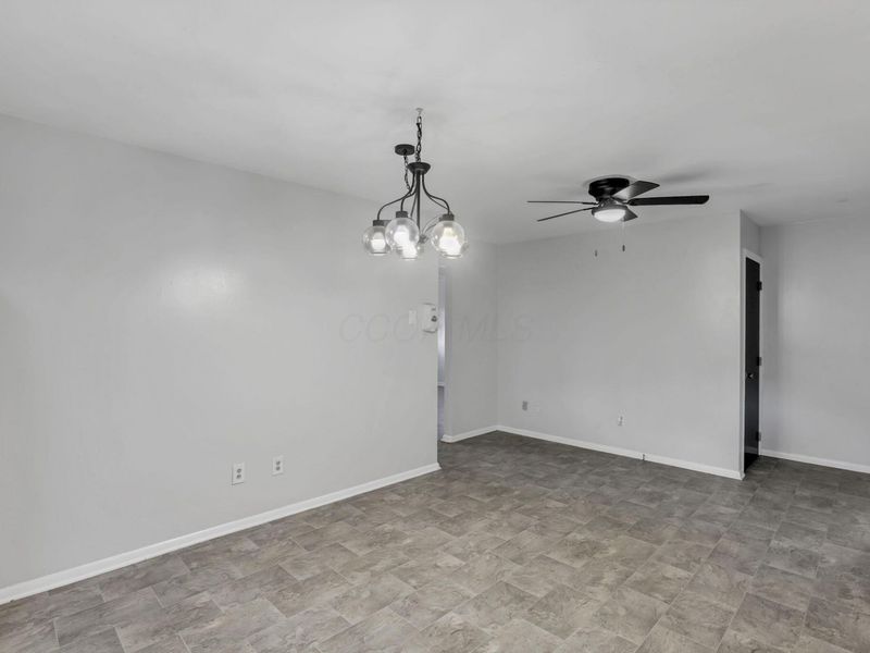 1695 Rocky Pine Loop N, Columbus, OH 43229 Photo 22