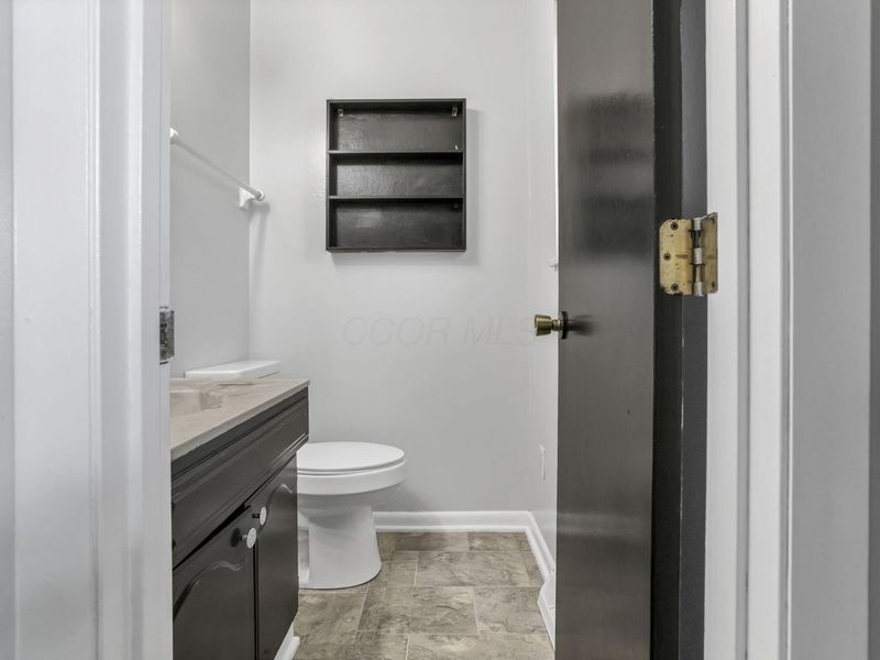 1695 Rocky Pine Loop N, Columbus, OH 43229 Photo 23