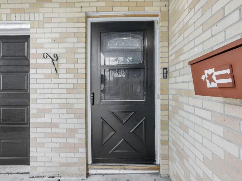 1695 Rocky Pine Loop N, Columbus, OH 43229 Photo 5