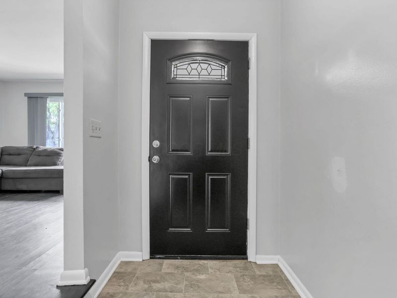 1695 Rocky Pine Loop N, Columbus, OH 43229 Photo 6
