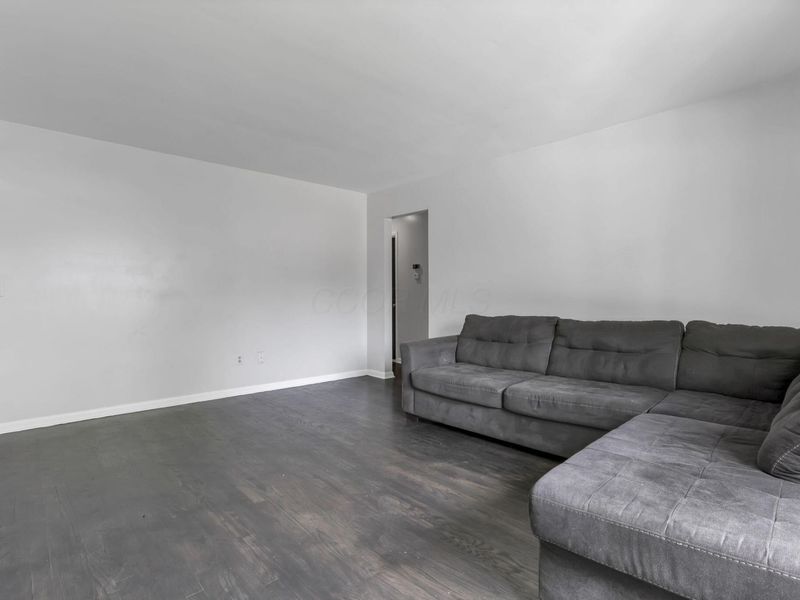 1695 Rocky Pine Loop N, Columbus, OH 43229 Photo 9