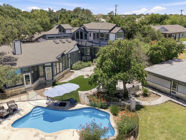 10011 Southwell Road, San Antonio, TX 78240