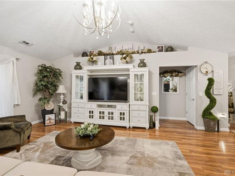61 Ascot Glen Drive, Franklin, OH 45005 Photo 11