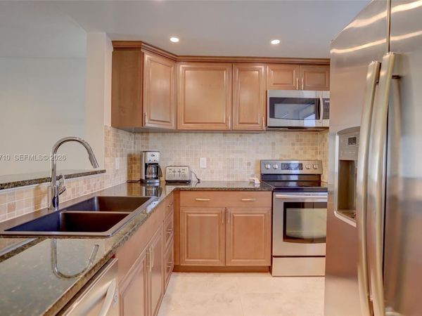 2212 NE 1st Way , Unit 101, Boynton Beach, FL 33435
