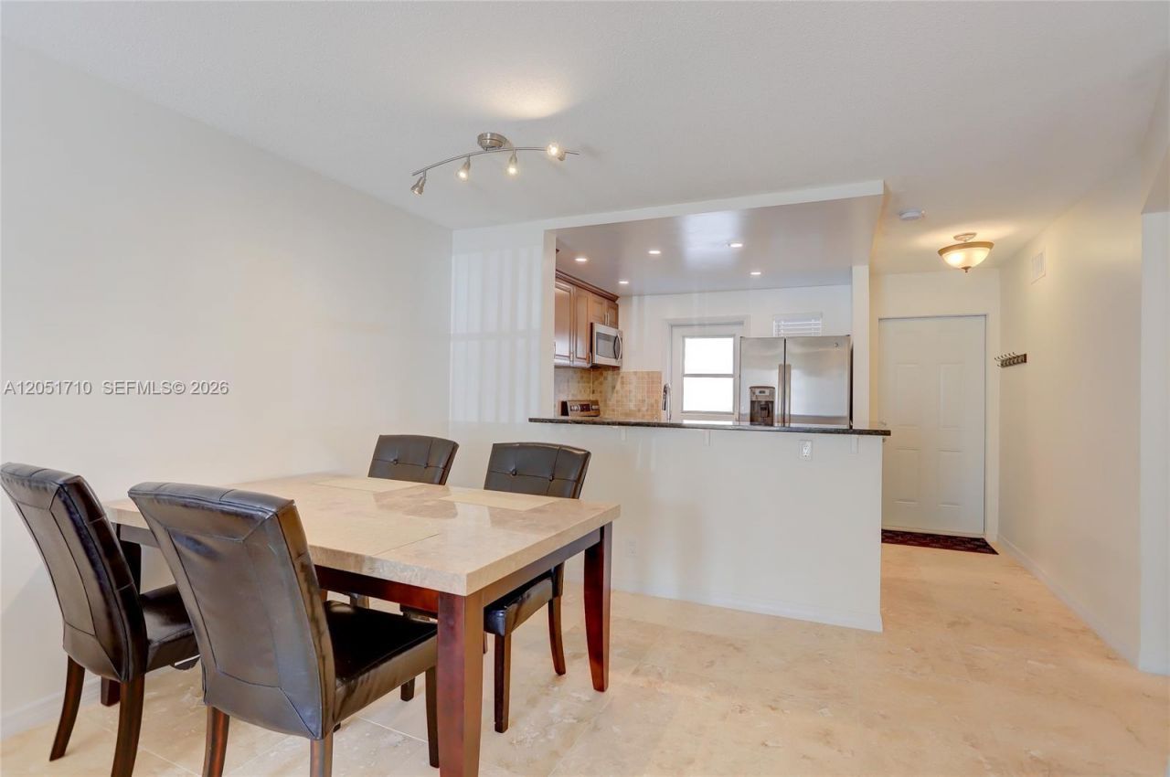 2212 NE 1st Way, Unit 101, Boynton Beach, FL 33435 Photo