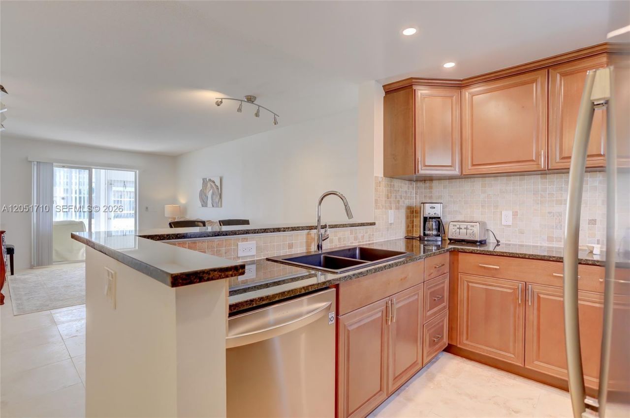 2212 NE 1st Way, Unit 101, Boynton Beach, FL 33435 Photo