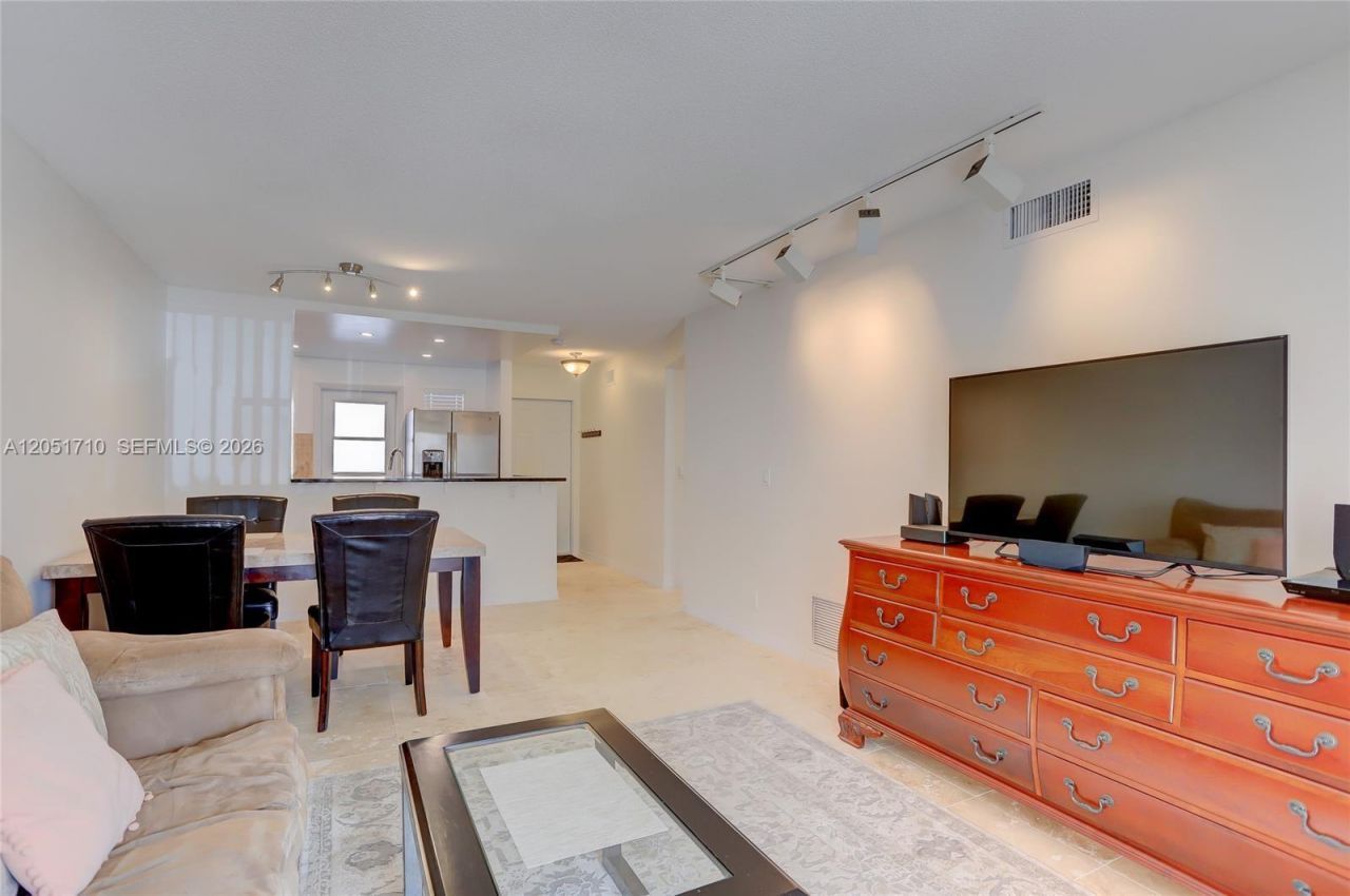 2212 NE 1st Way, Unit 101, Boynton Beach, FL 33435 Photo