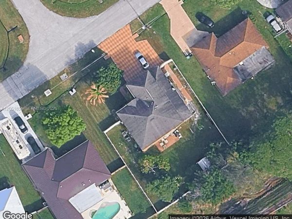 402 SE Crosspoint Dr , Port St. Lucie, FL 34983