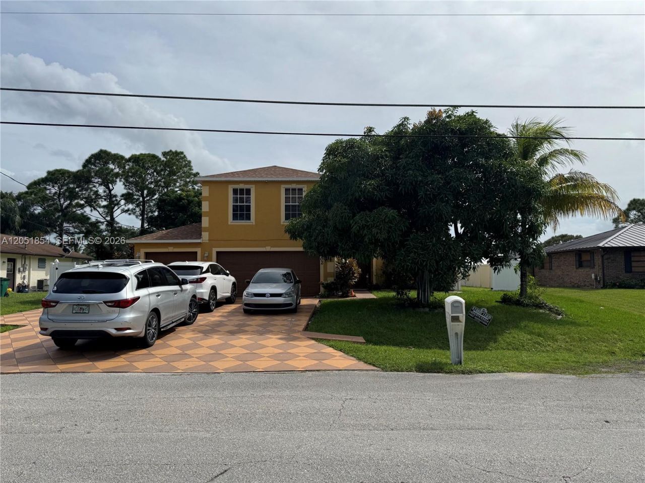 402 SE Crosspoint Dr , Port Saint Lucie, FL 34983 Photo