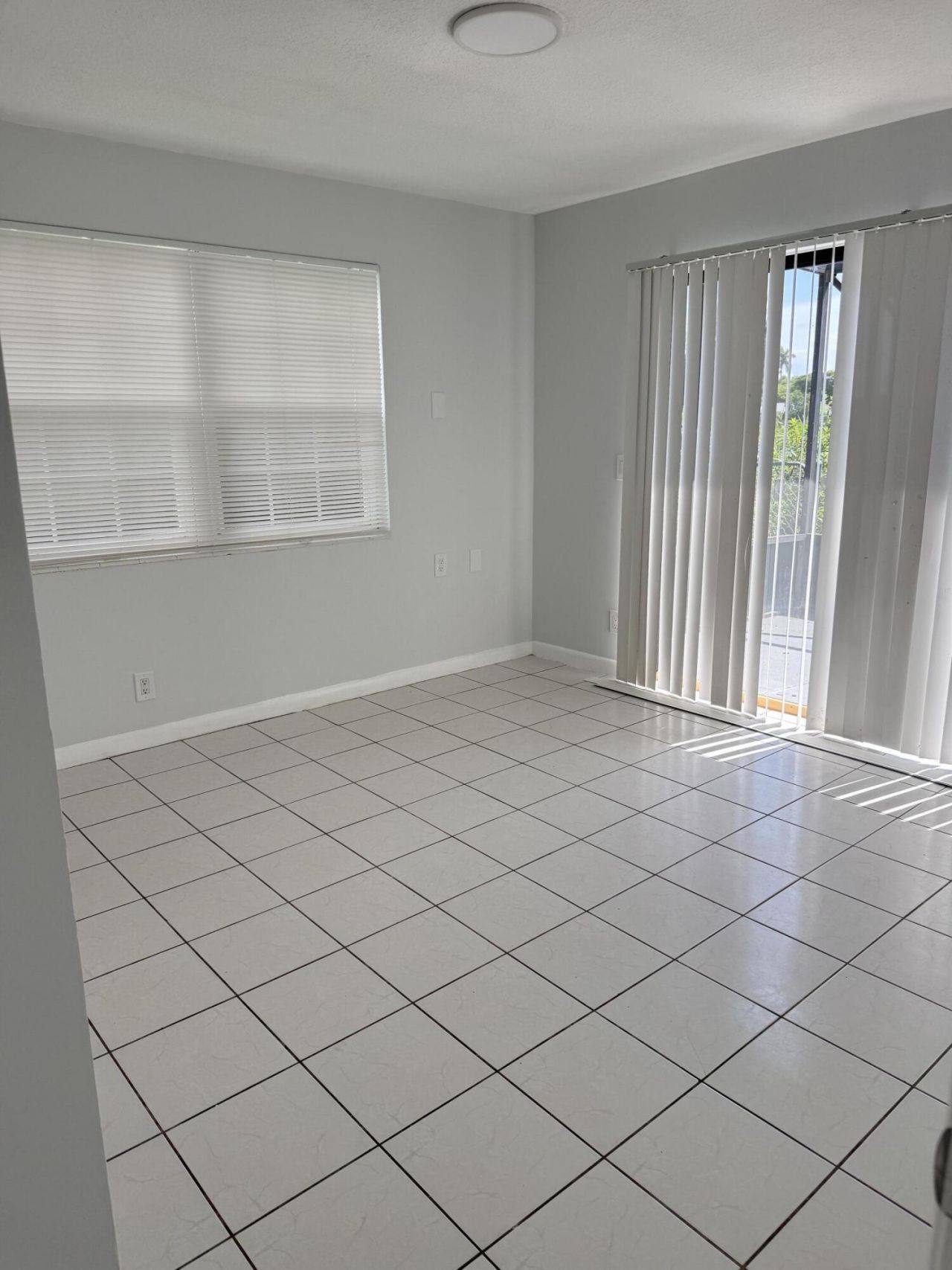 3830 Davis Road, Palm Springs, FL 33461 Photo